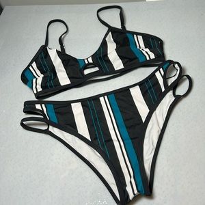 Black Turquoise White Bra and Panty Set Size Medium Gently Used